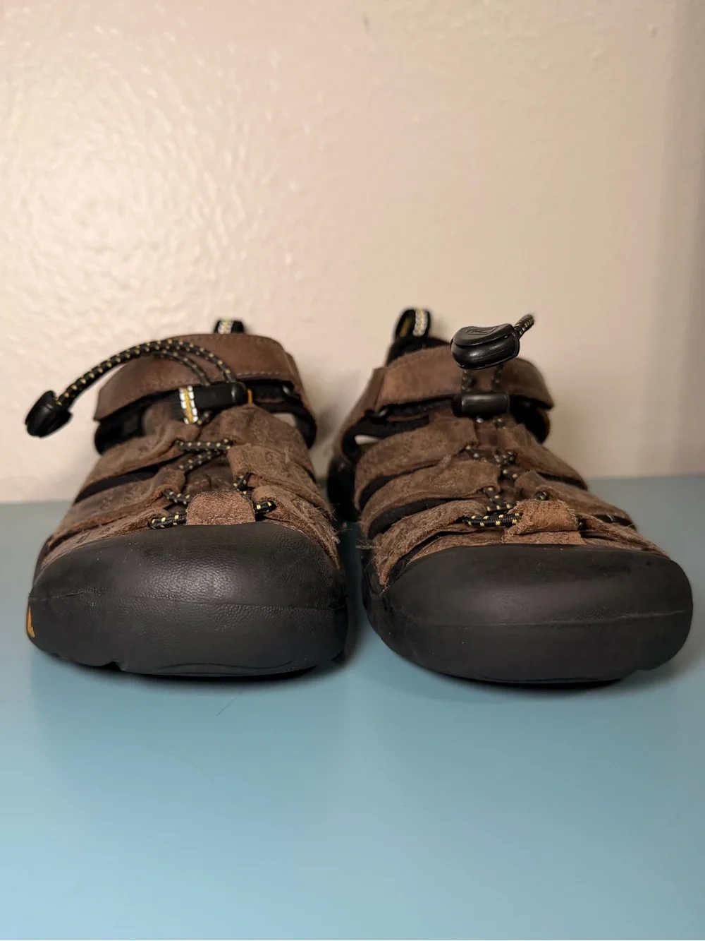 KEEN Newport H2 Closed Toe Sandals - Size 2